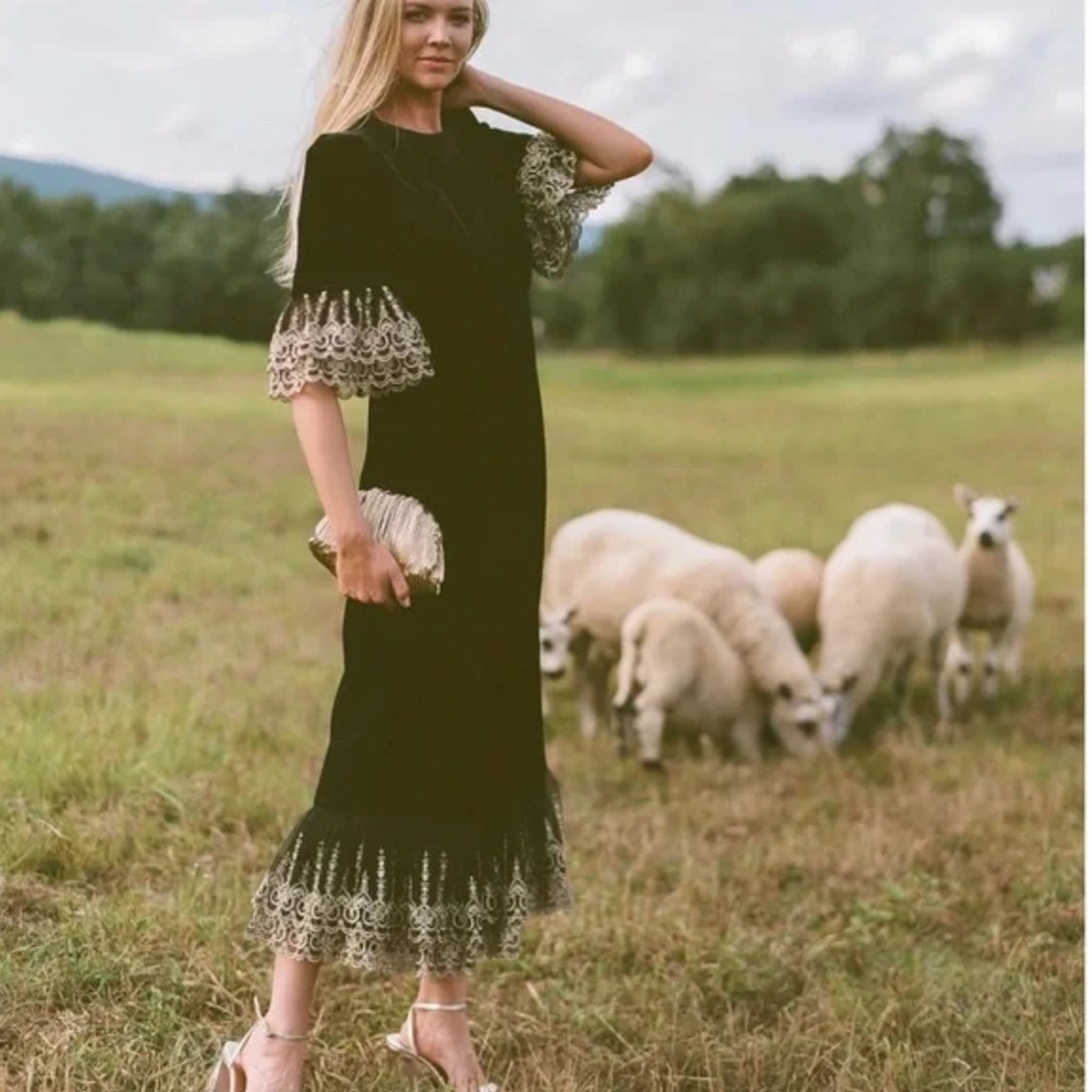 POMANDER PLACE Black Velvet Lillith Dress